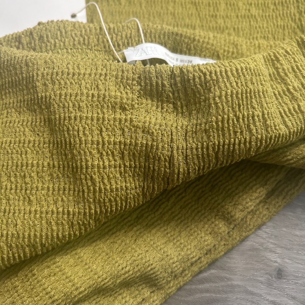 ZARA Olive Green Knit Wide-Leg Pants & Button-Front Top Set - Picture 4 of 5